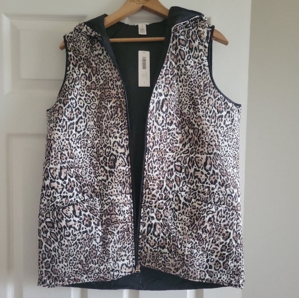 NWT, Chiccos leopard womens size 1 hooded vest